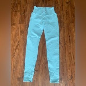 Light blue alo 7/8 leggings